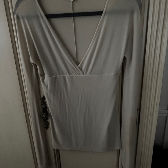 Beautiful cream color top by Gianfranco. Size 44 - Picture 1 of 2